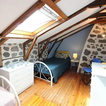 Maison Renovee Avec Jardin Et Terrasse, Proche Et Activites, 4 Pers - Fr-1-742-196 Crandelles